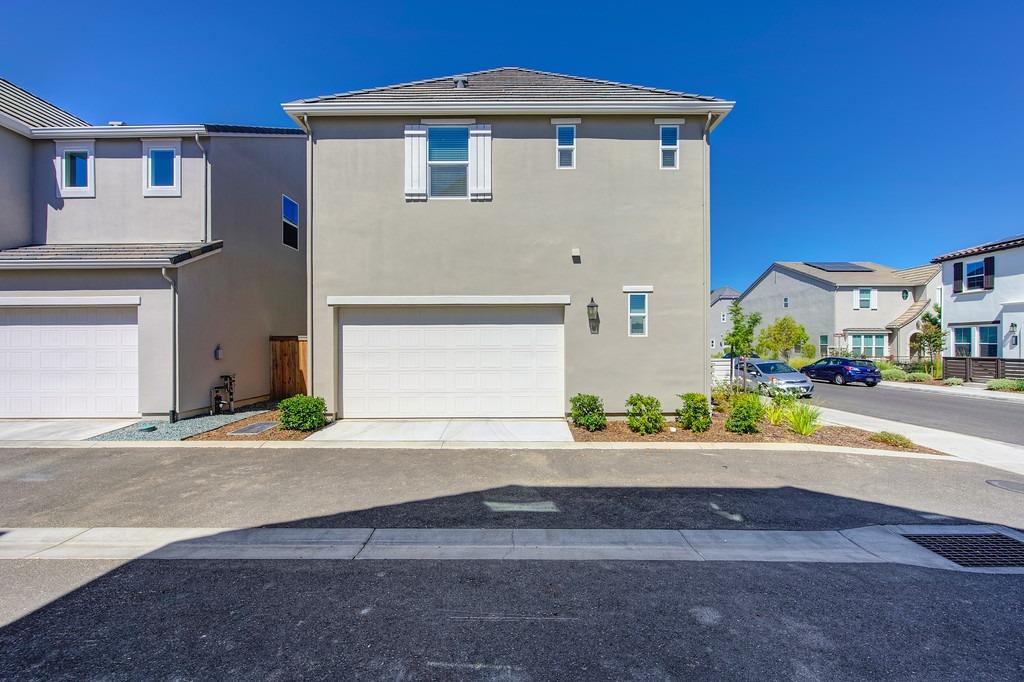 3298 Ronald Reagan Way