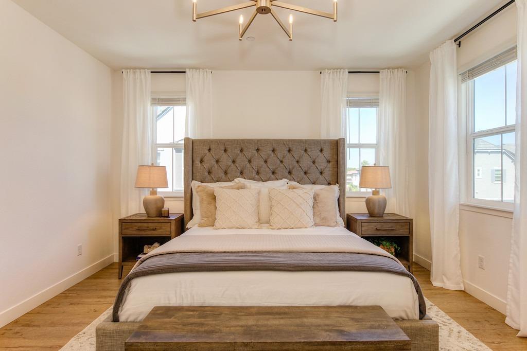 3298 Ronald Reagan Way