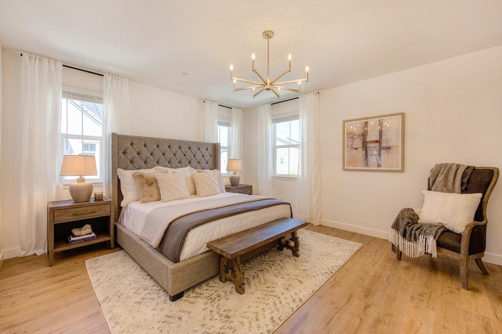 3298 Ronald Reagan Way