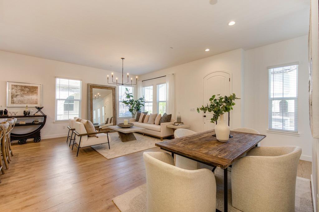 3298 Ronald Reagan Way