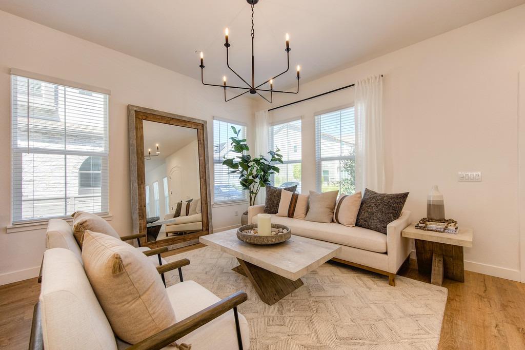 3298 Ronald Reagan Way