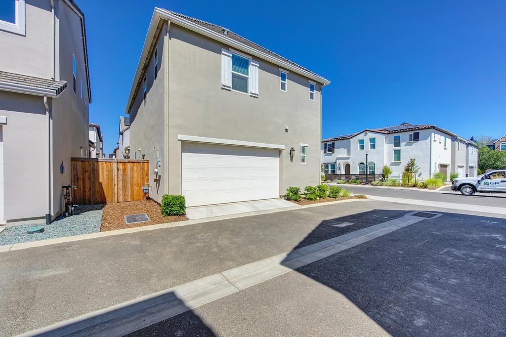 3298 Ronald Reagan Way