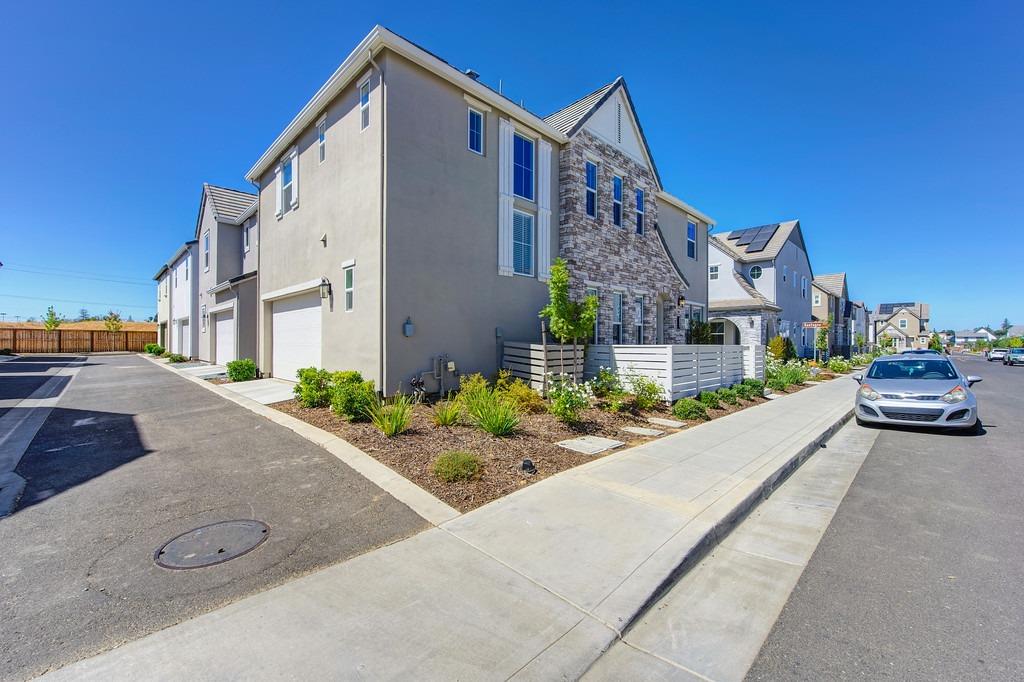 3298 Ronald Reagan Way