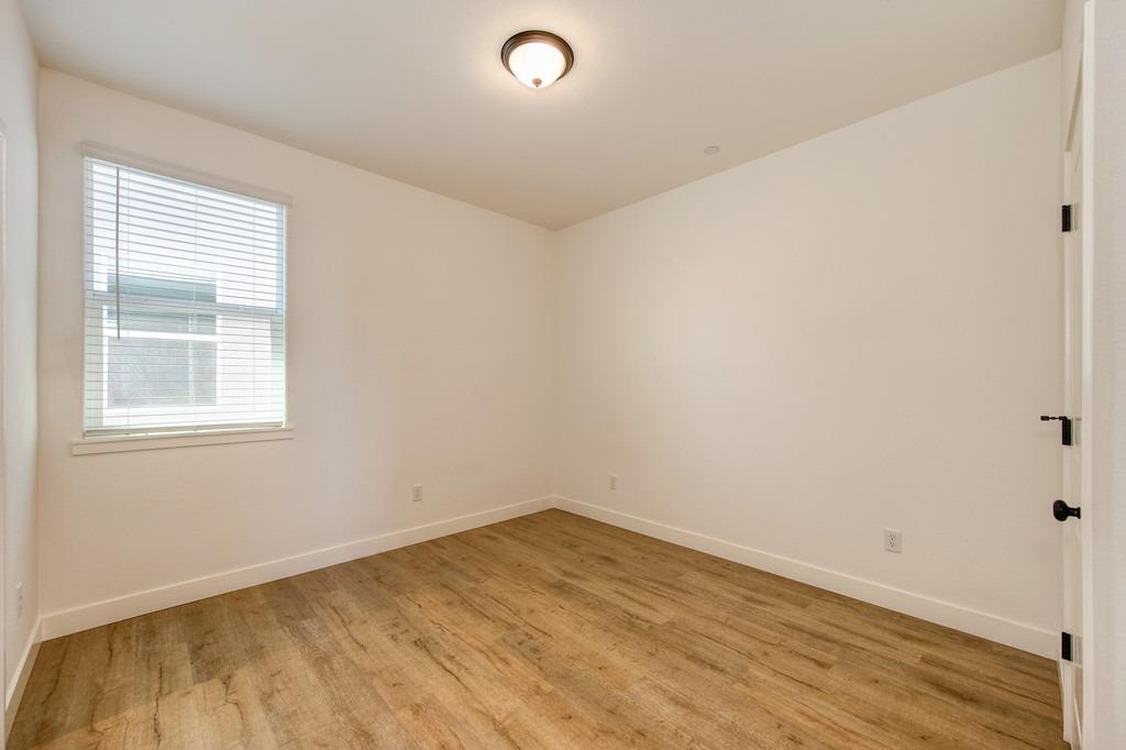 3298 Ronald Reagan Way