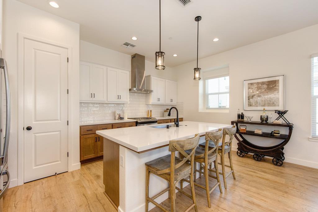 3298 Ronald Reagan Way