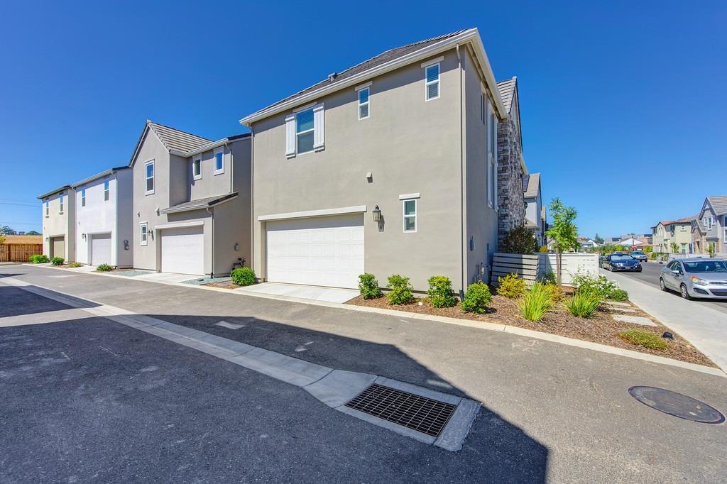 3298 Ronald Reagan Way