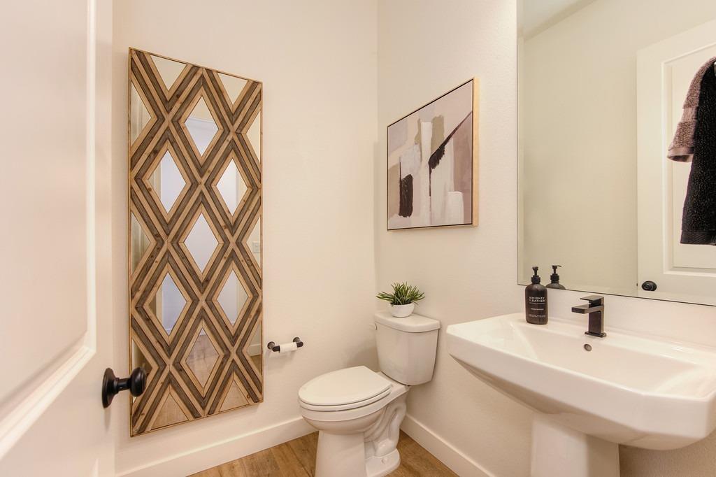 3298 Ronald Reagan Way