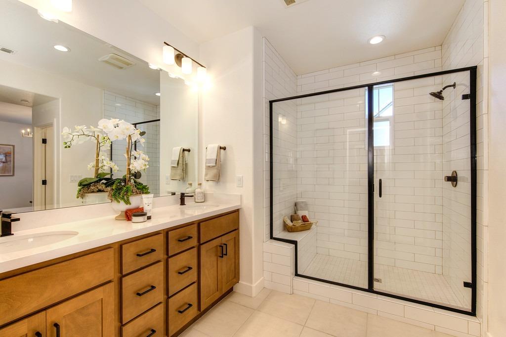 3298 Ronald Reagan Way