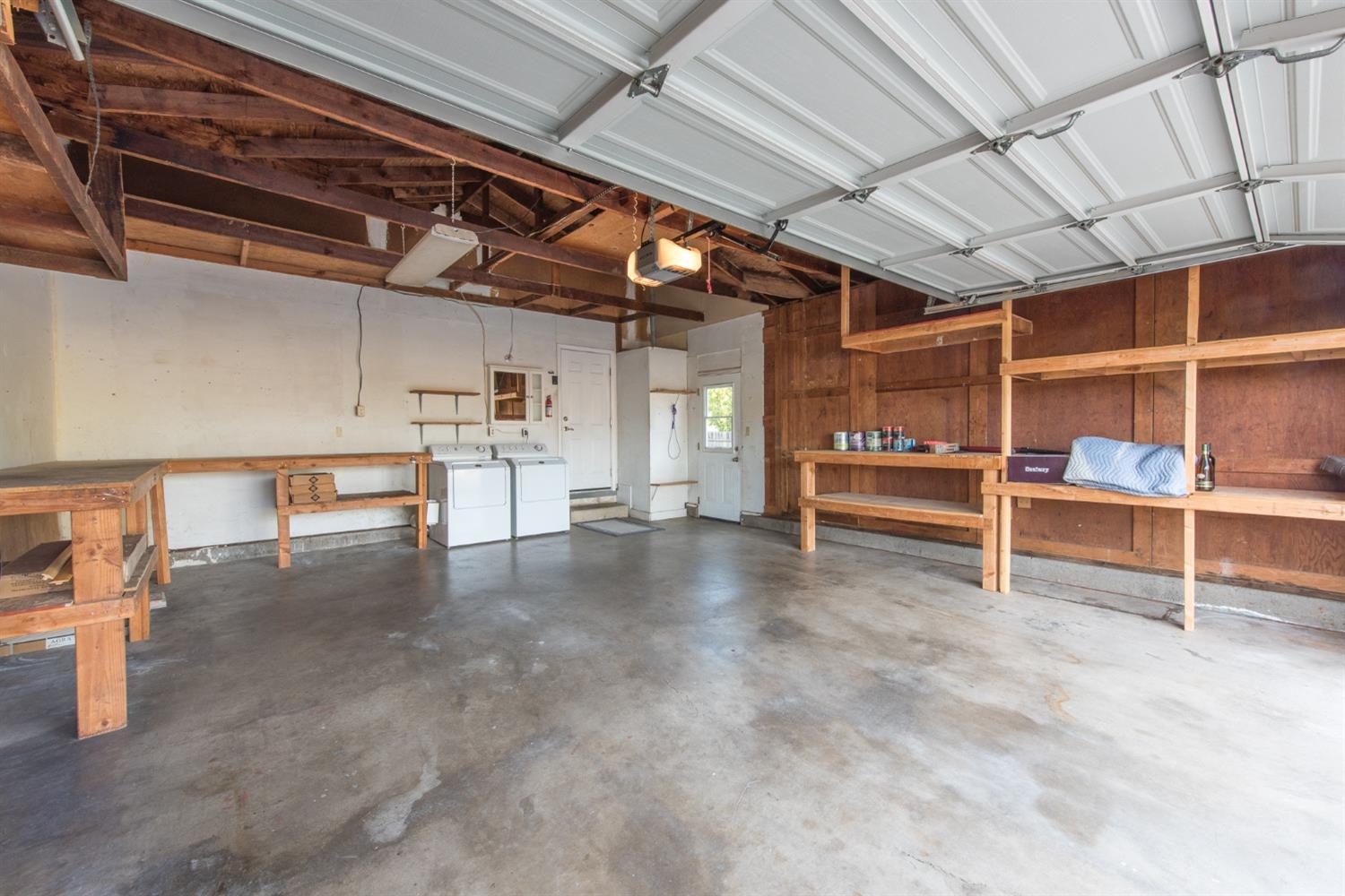 9855 Beachwood Drive