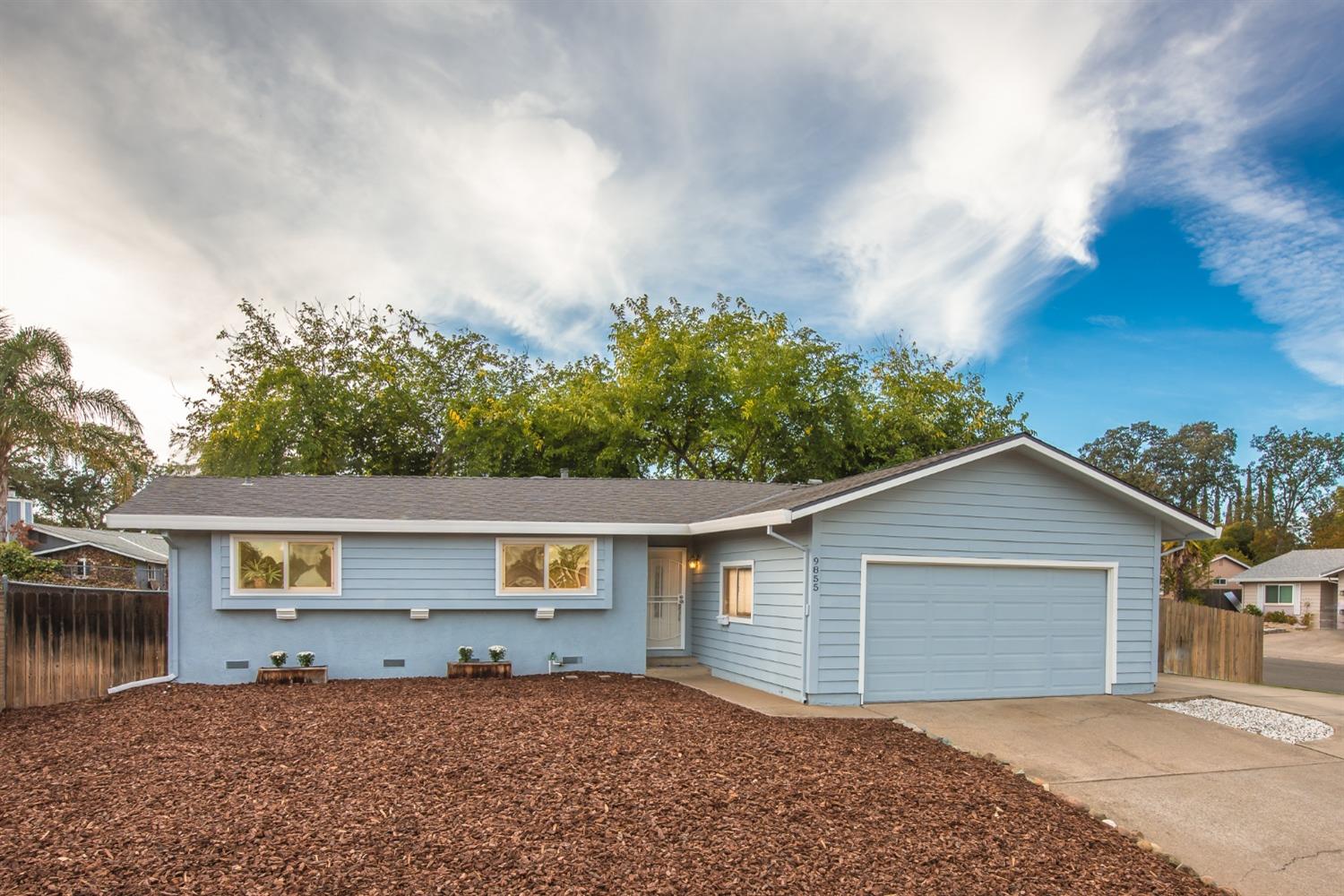 9855 Beachwood Drive