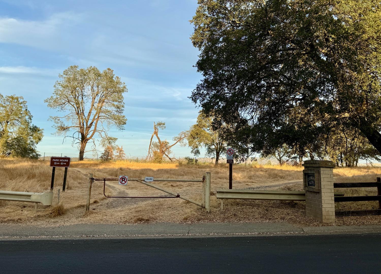 9855 Beachwood Drive