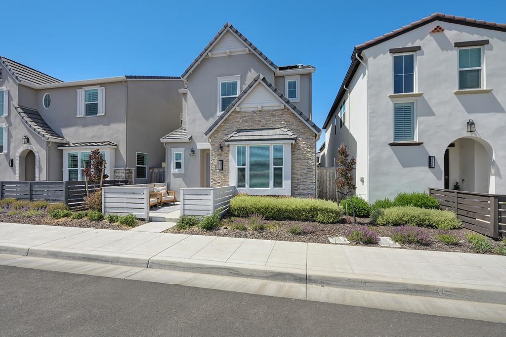 2355 Veterans First Avenue