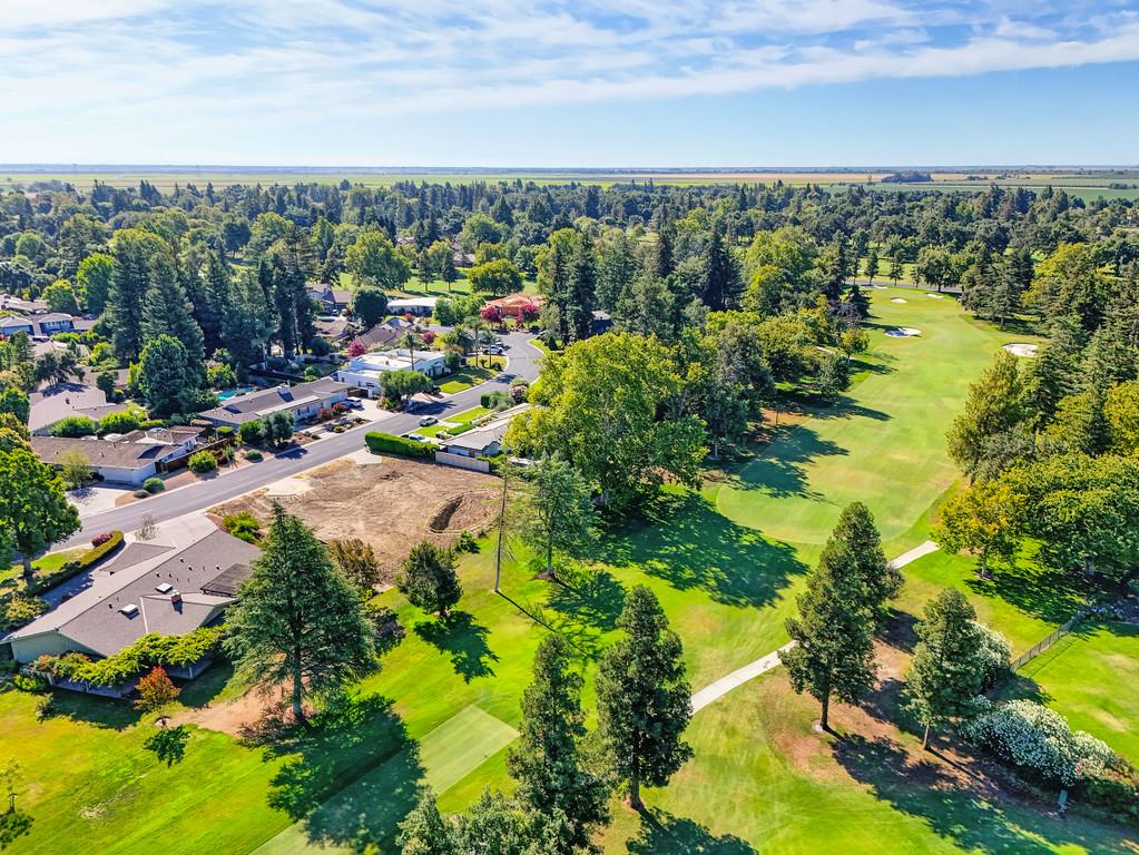 26894 Middle Golf Drive