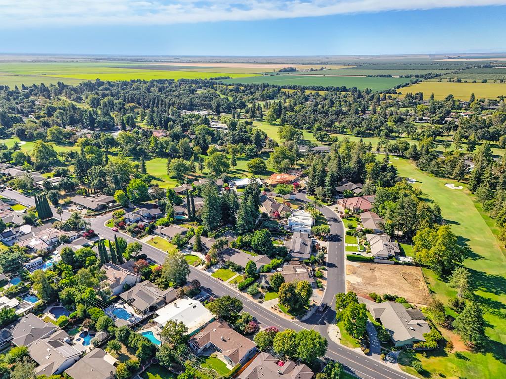 26894 Middle Golf Drive