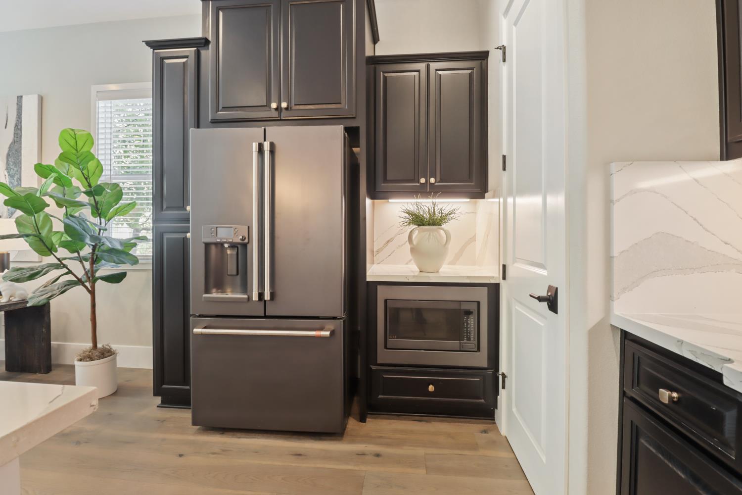 3289 Ronald Reagan Walk