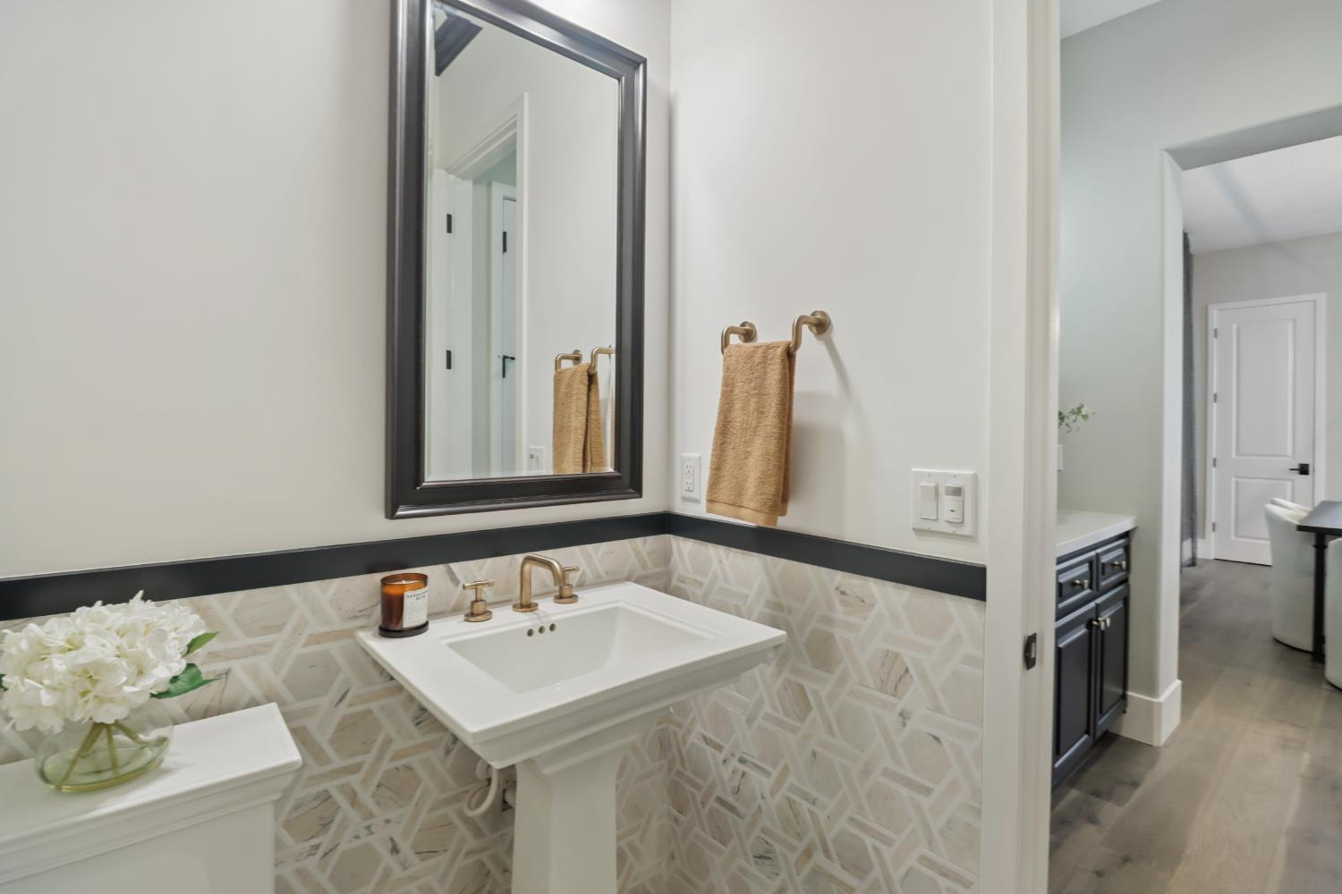 3289 Ronald Reagan Walk