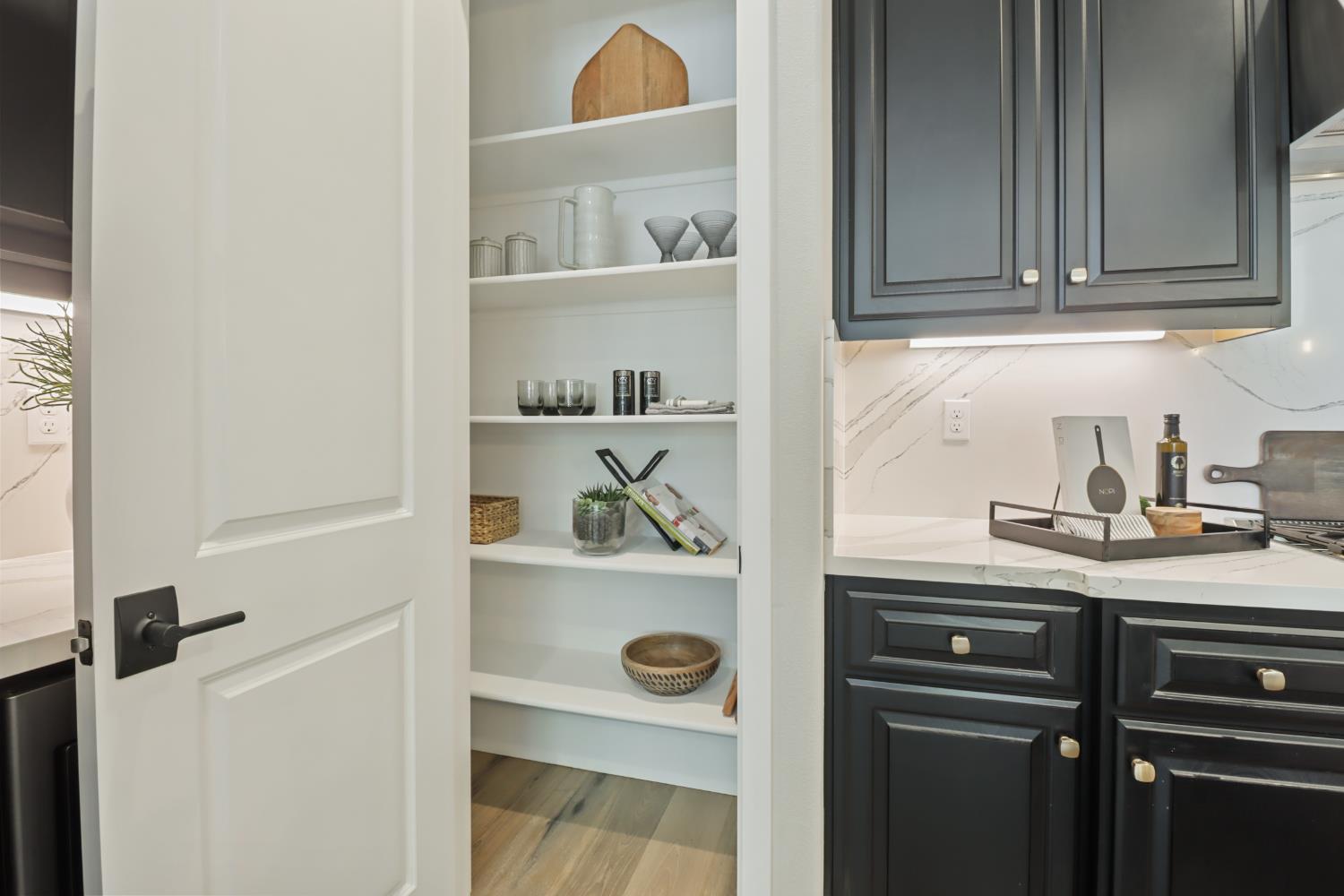 3289 Ronald Reagan Walk