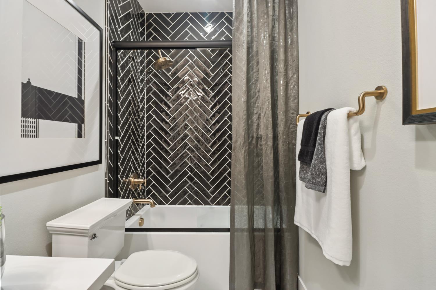 3289 Ronald Reagan Walk