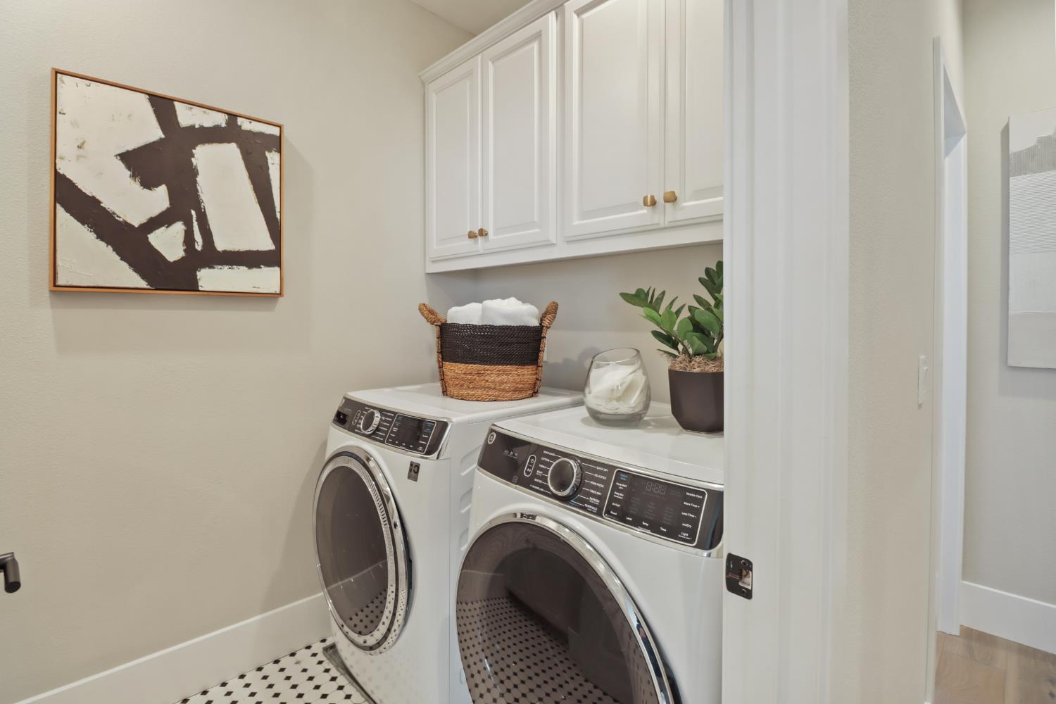 3289 Ronald Reagan Walk