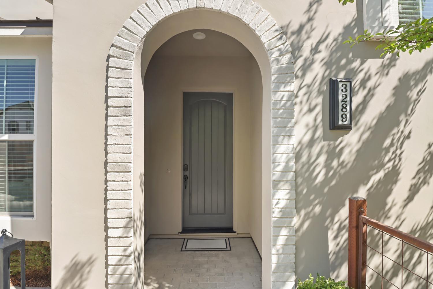 3289 Ronald Reagan Walk