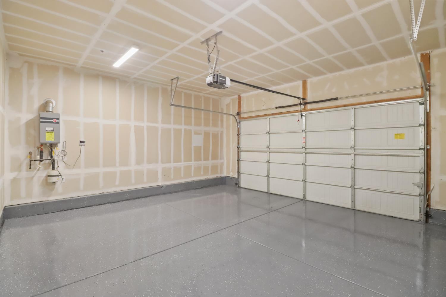 3289 Ronald Reagan Walk