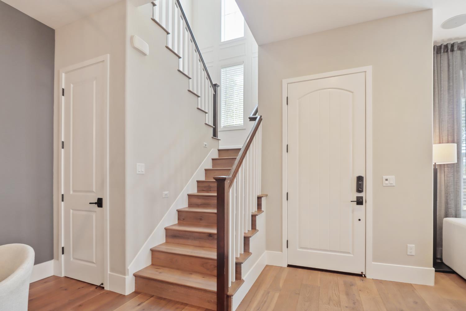 3289 Ronald Reagan Walk