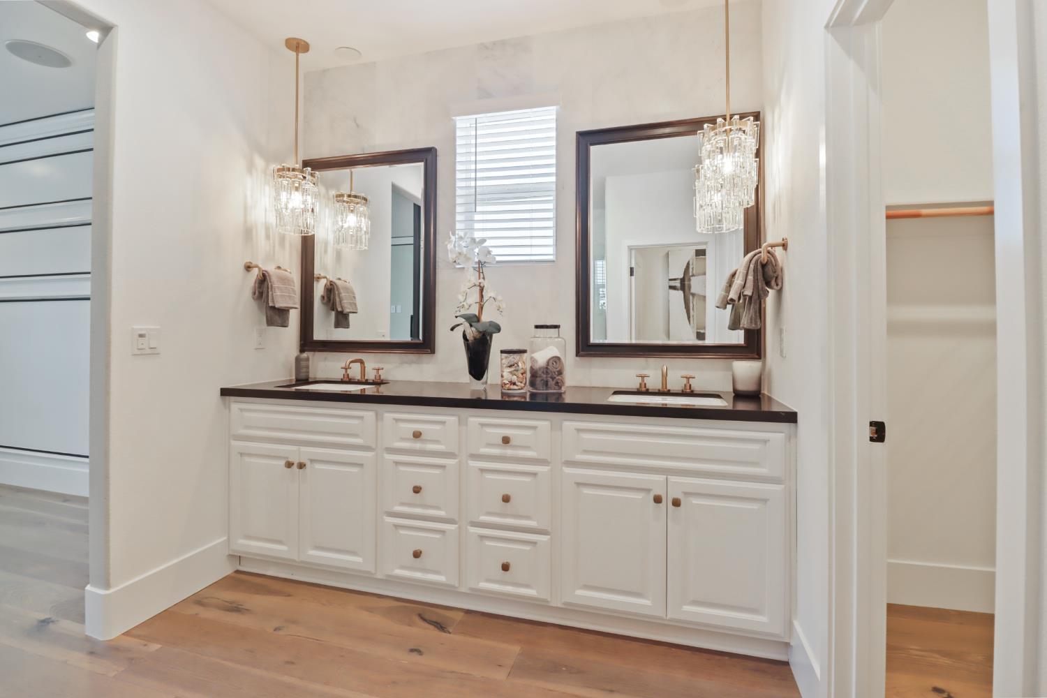 3289 Ronald Reagan Walk