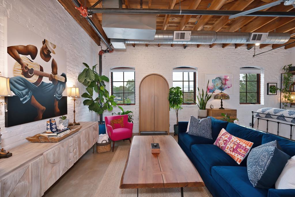 1725 14th Street 208