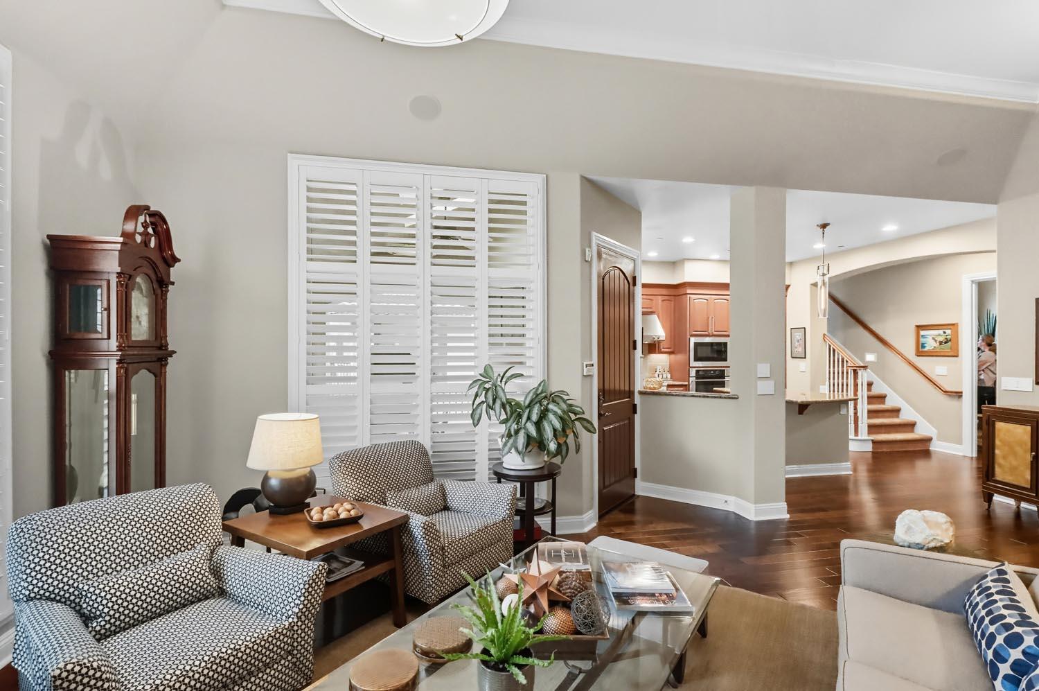 2430 Pavilions Place Lane 606