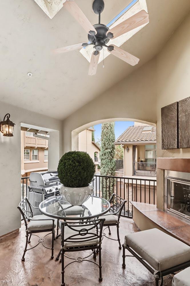 2430 Pavilions Place Lane 606