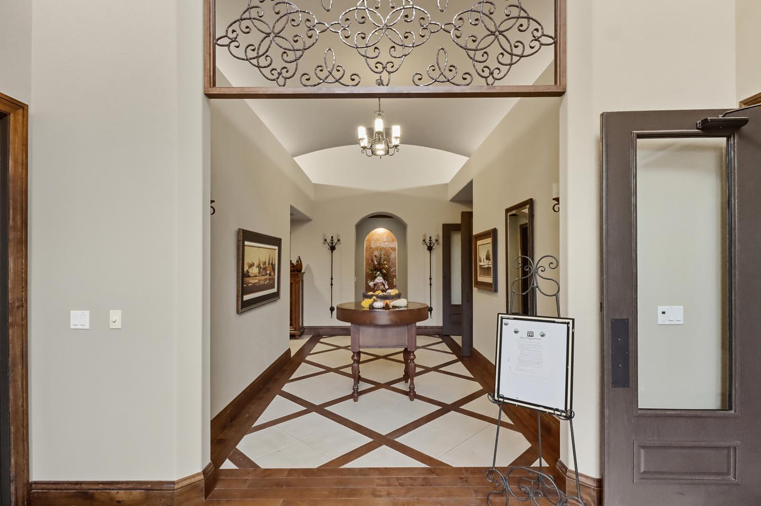 2430 Pavilions Place Lane 606