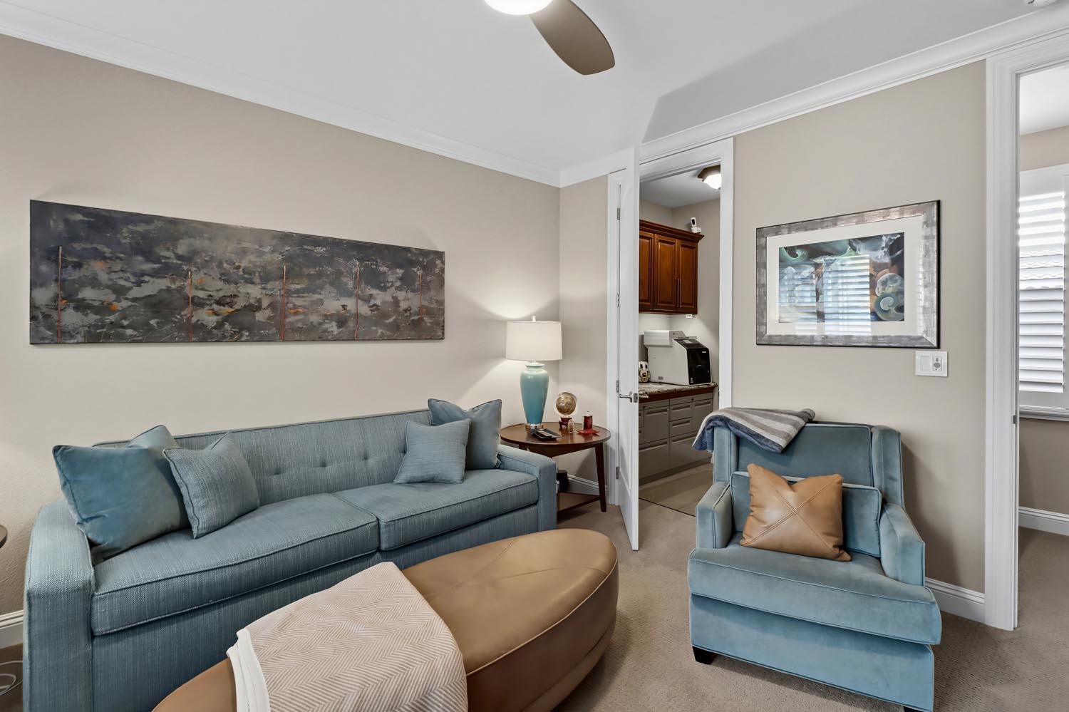 2430 Pavilions Place Lane 606