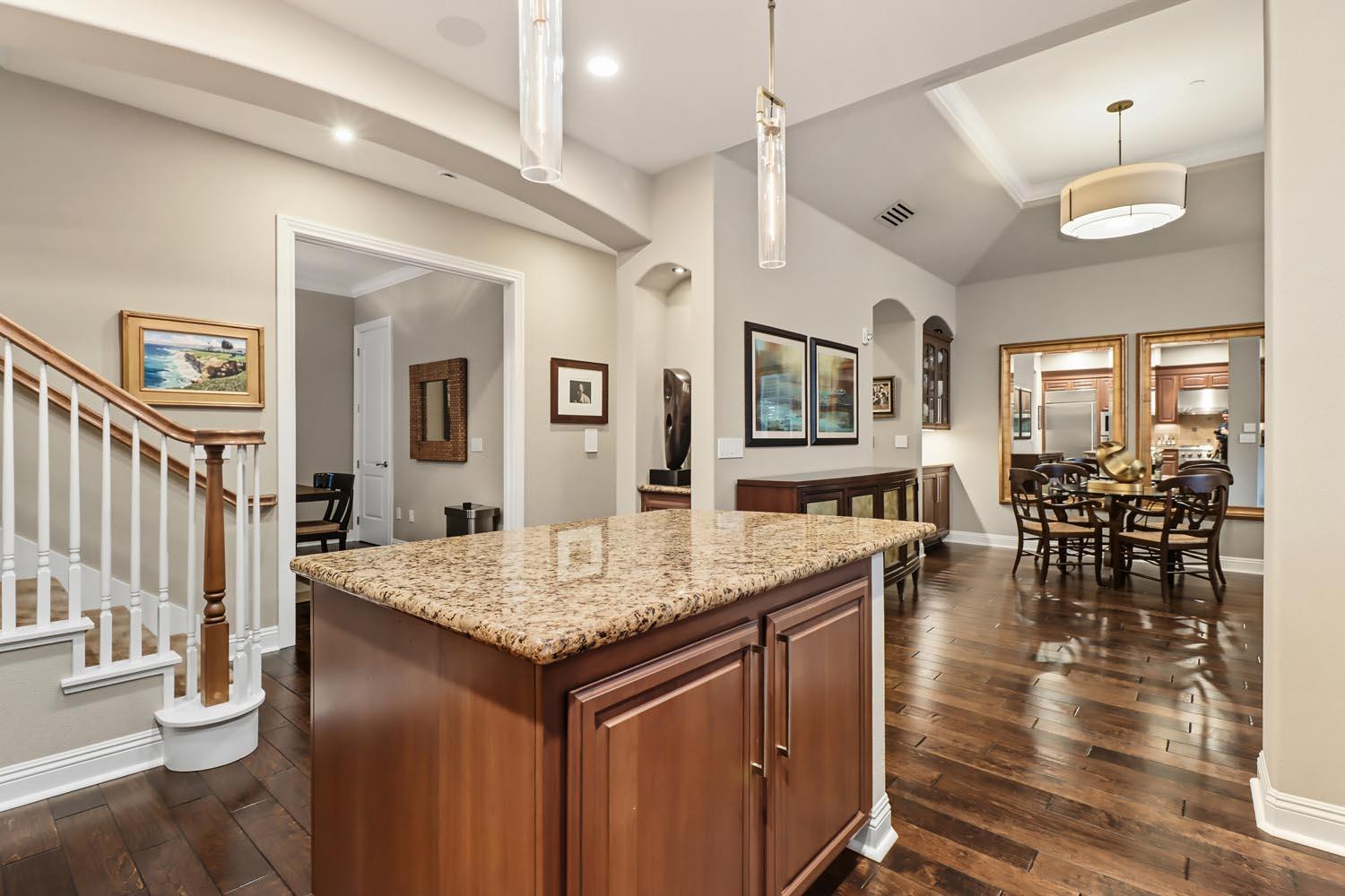 2430 Pavilions Place Lane 606