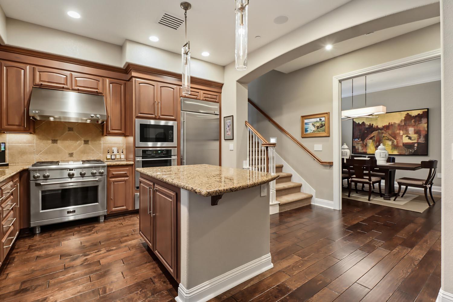 2430 Pavilions Place Lane 606