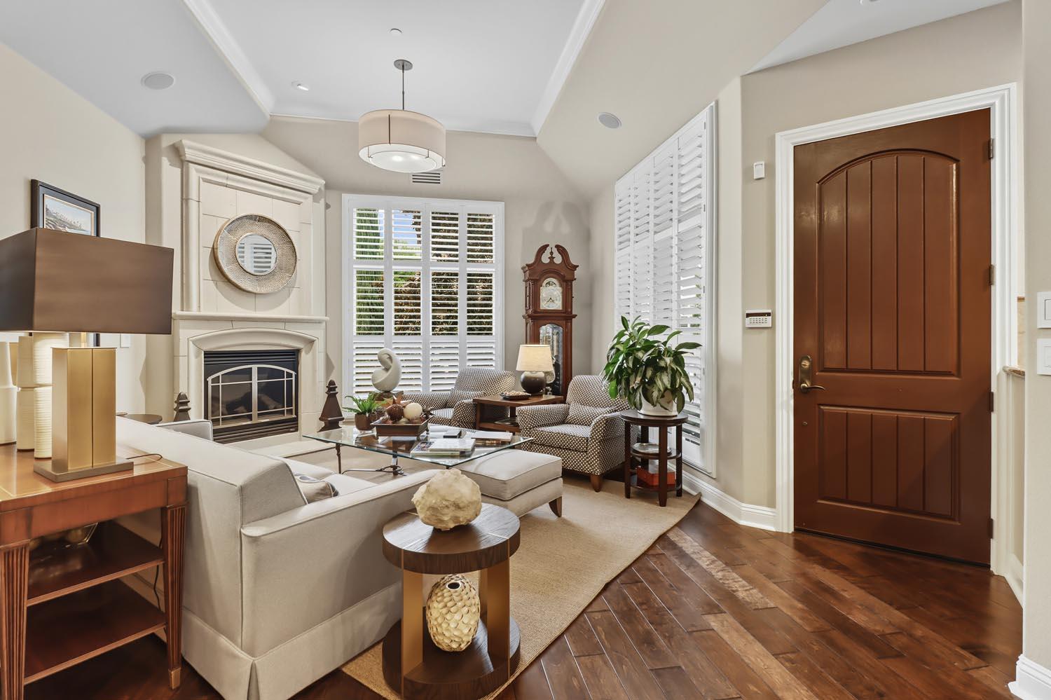 2430 Pavilions Place Lane 606