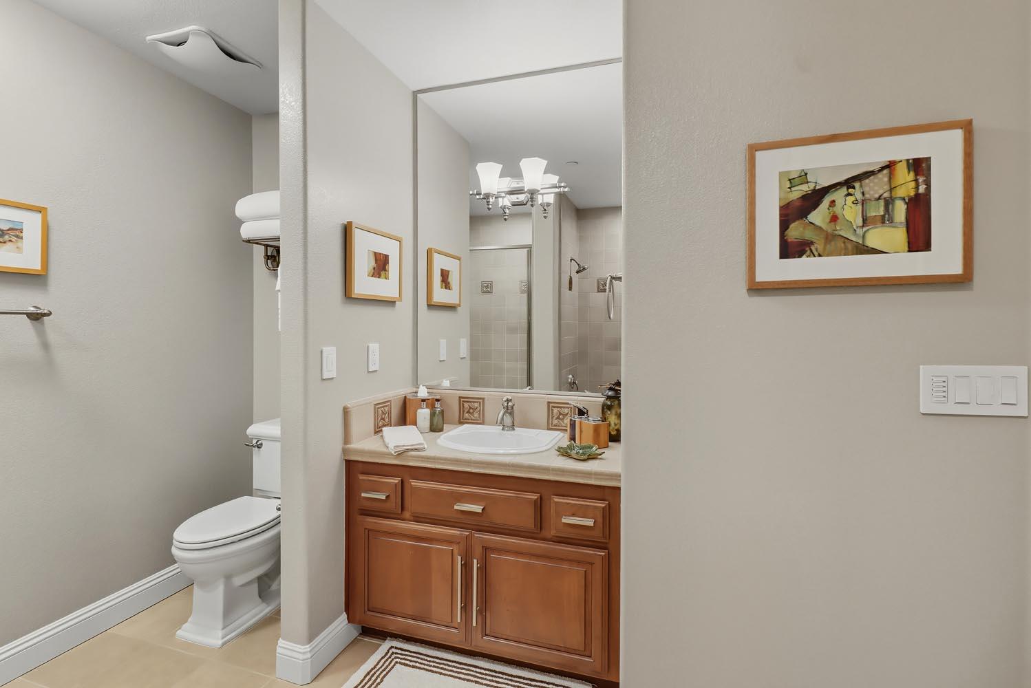 2430 Pavilions Place Lane 606