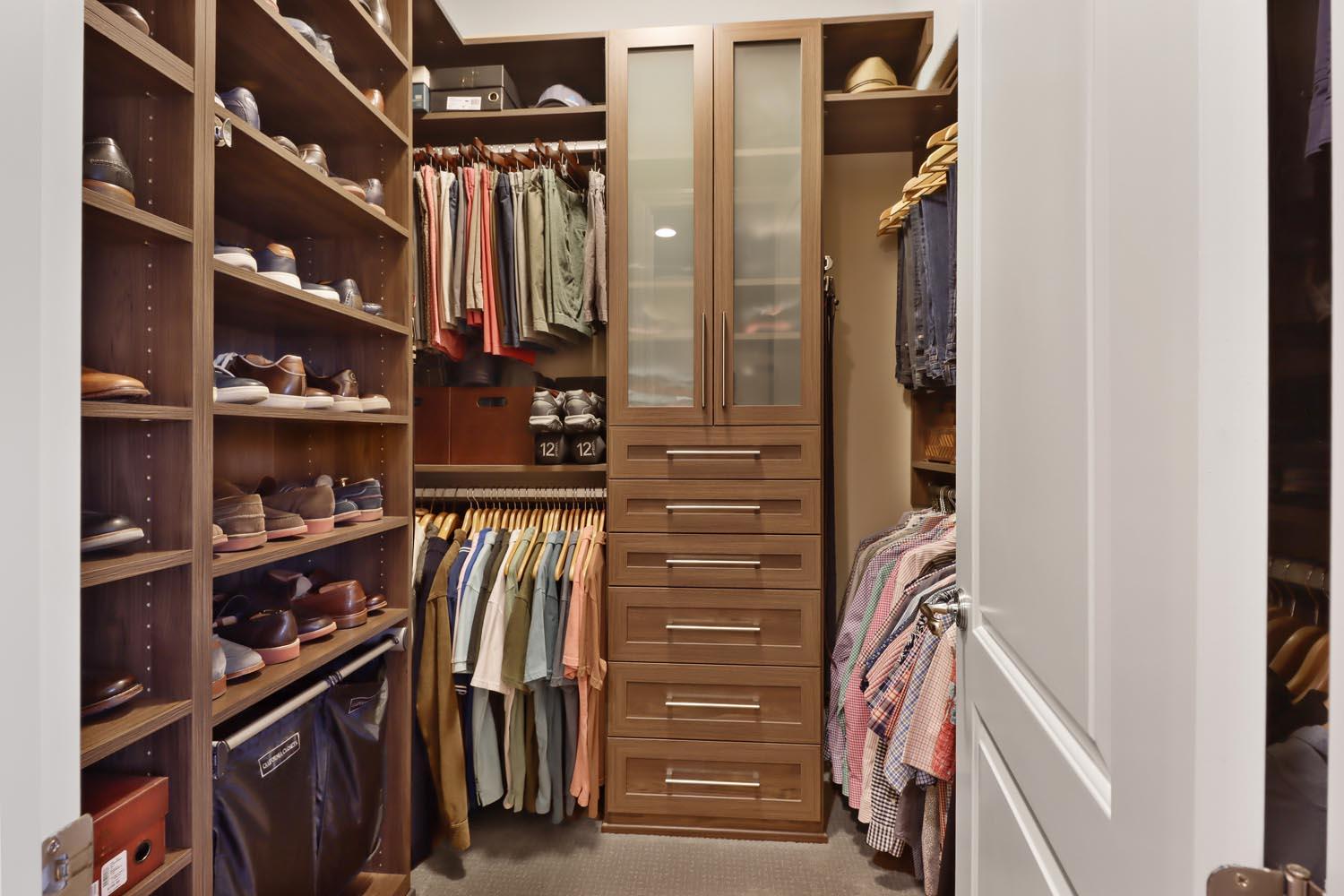 2430 Pavilions Place Lane 606