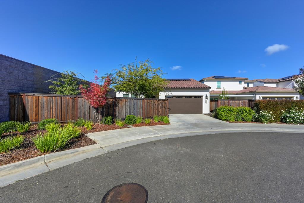 2341 Bronze Star Way