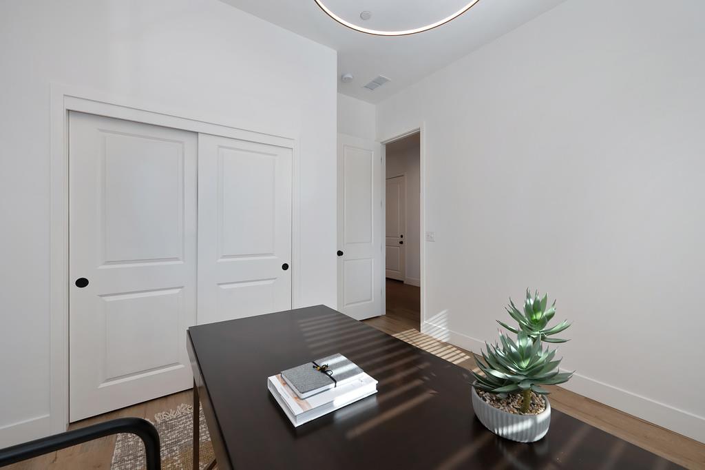 2341 Bronze Star Way