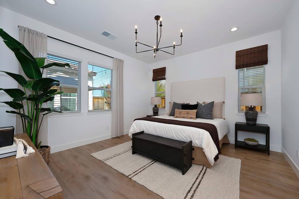 2341 Bronze Star Way