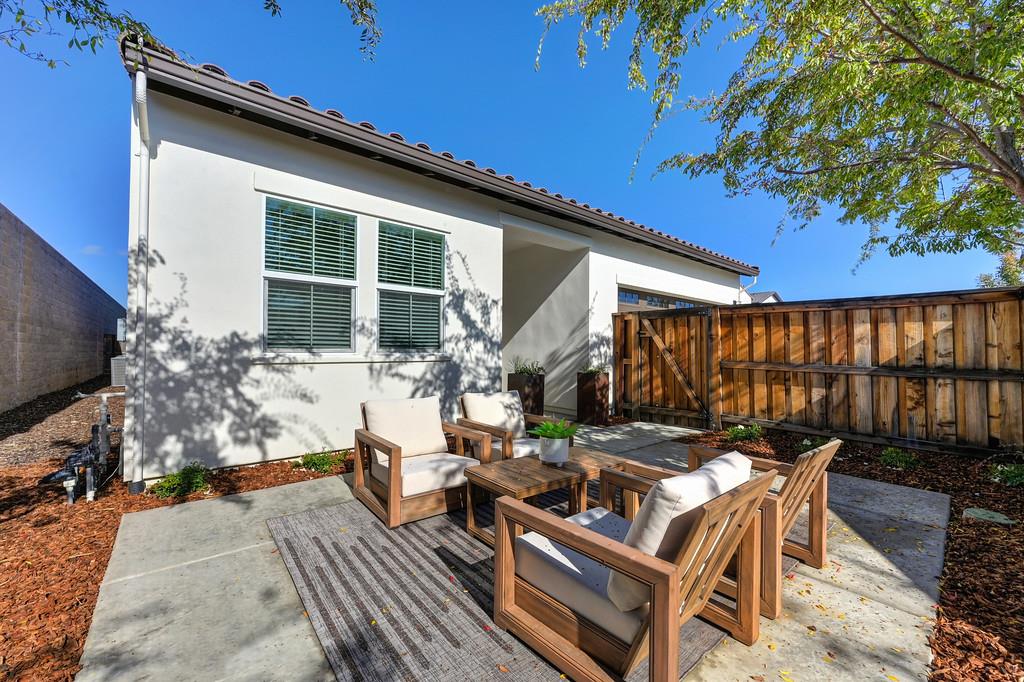 2341 Bronze Star Way