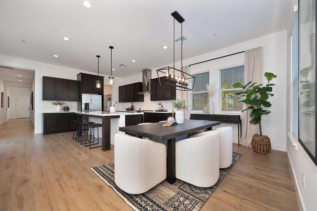 2341 Bronze Star Way