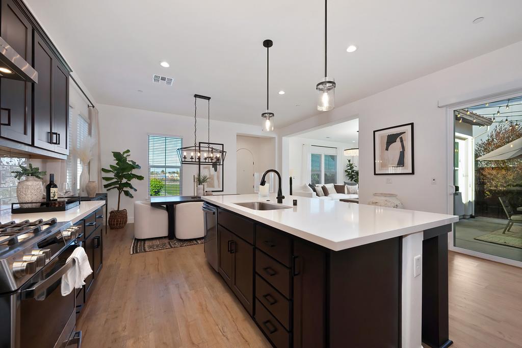 2341 Bronze Star Way