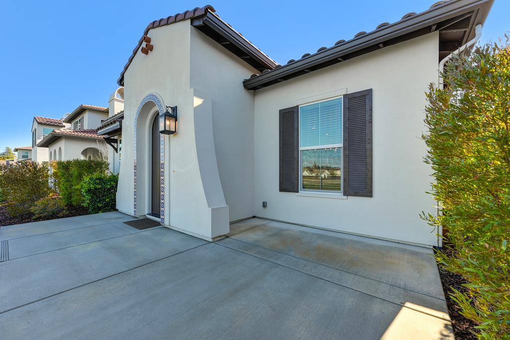 2341 Bronze Star Way