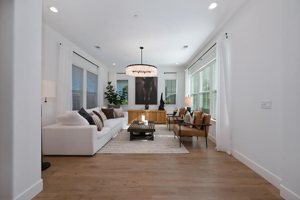 2341 Bronze Star Way