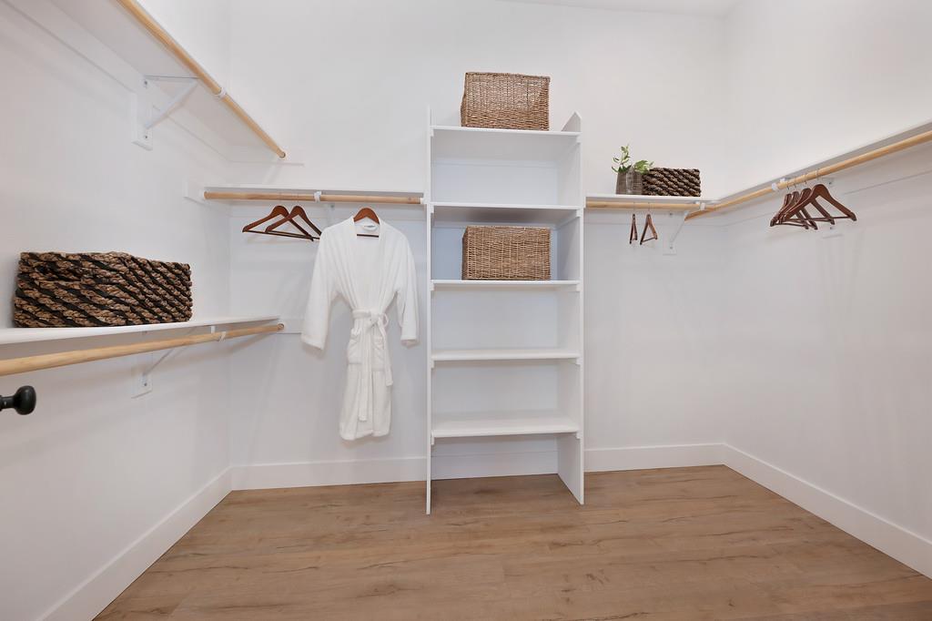 2341 Bronze Star Way