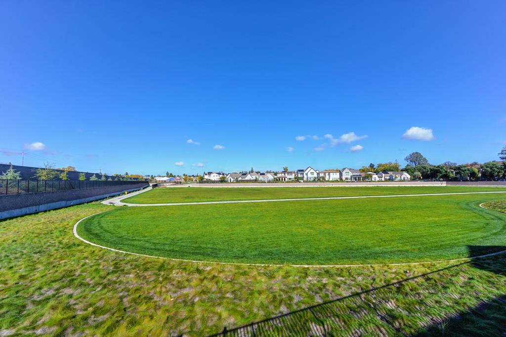 2341 Bronze Star Way