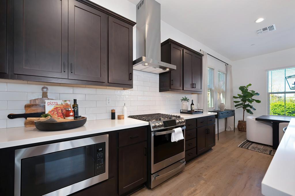 2341 Bronze Star Way