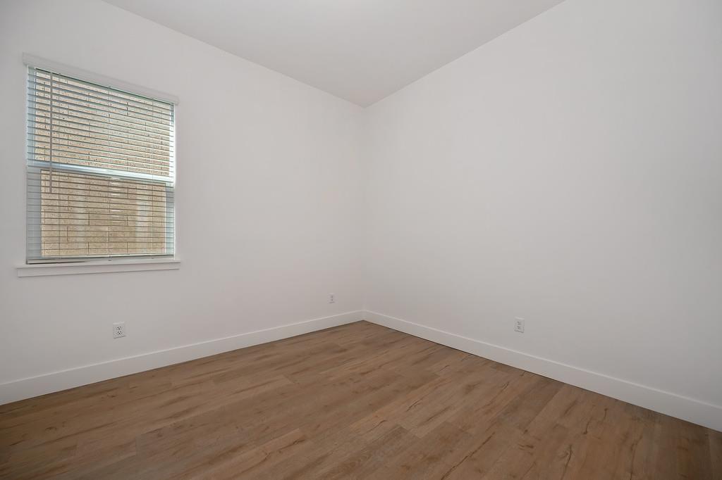 2341 Bronze Star Way