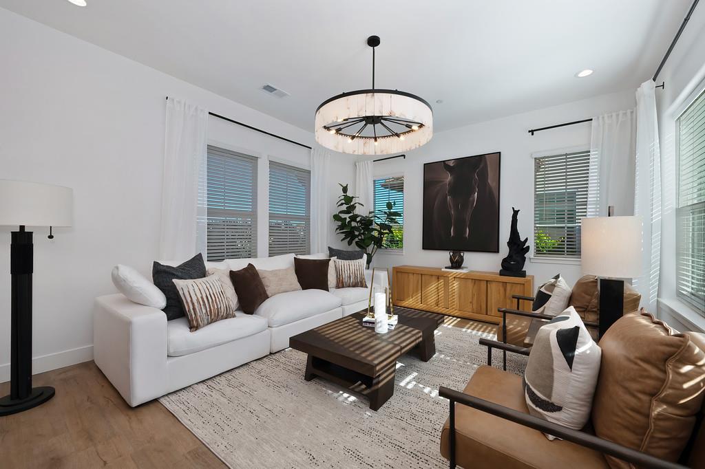 2341 Bronze Star Way